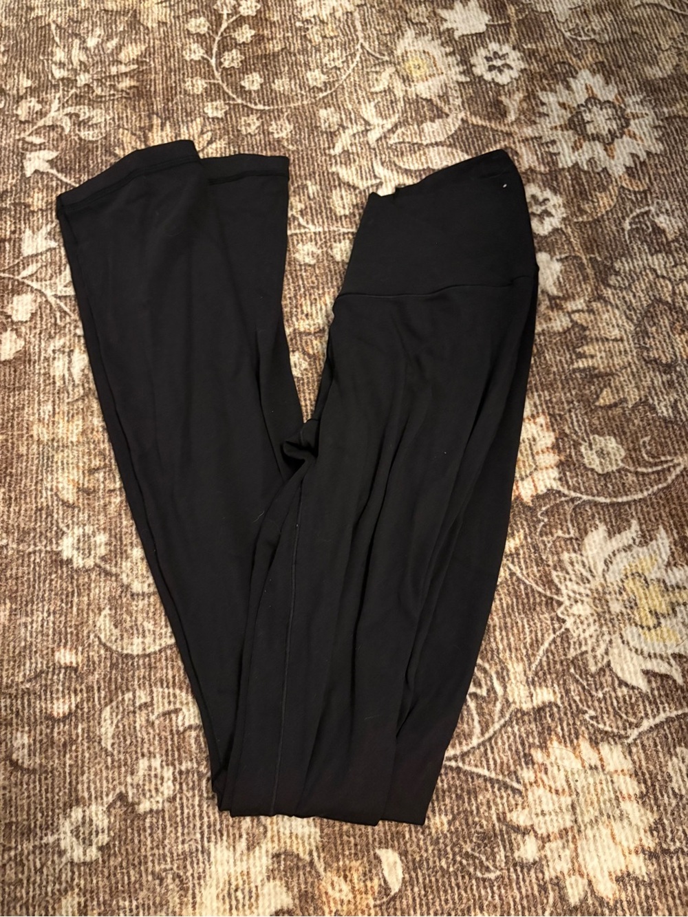 Black Women's Stretch Crossover  Yoga Pants
